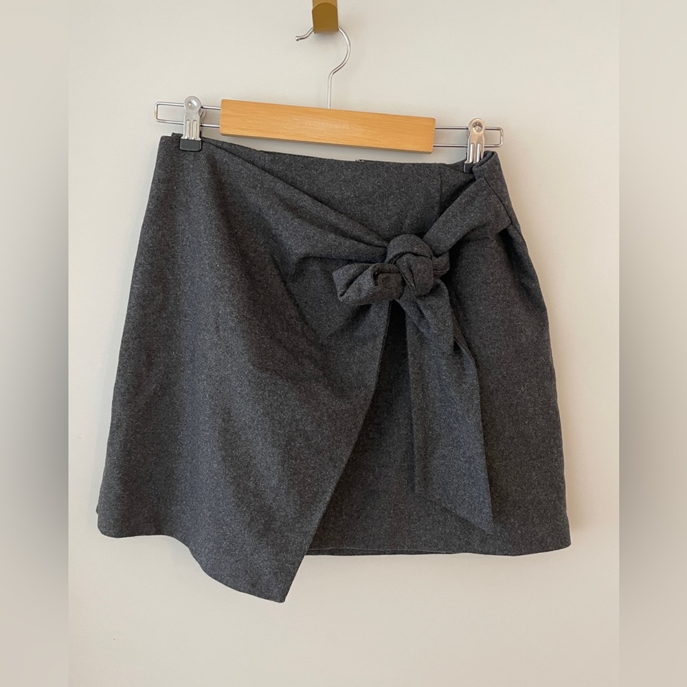 Aritzia Wilfred wrap front skirt - Picture 1 of 2